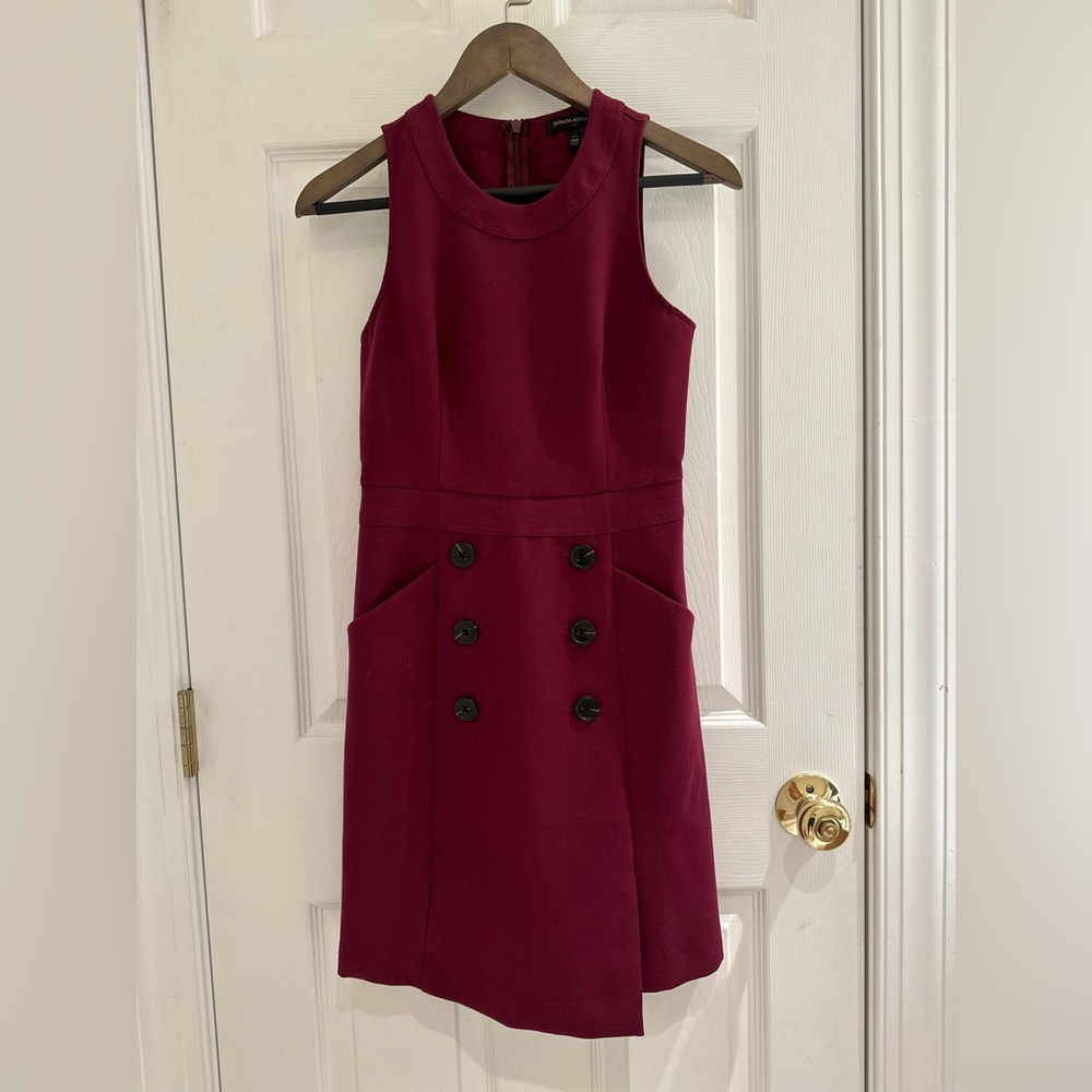 Banana Republic Petite Slim Fit Dress - Size 00P